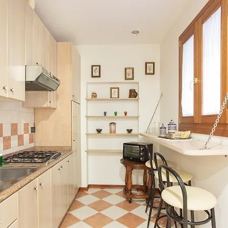 Residenza Giulia * Венеция